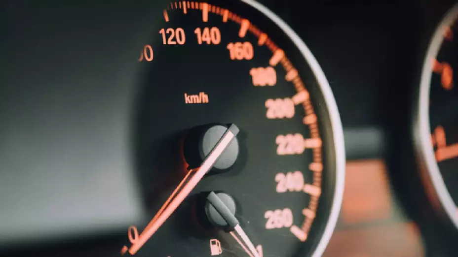 SAT podría multarte por no declarar compra-venta de un auto