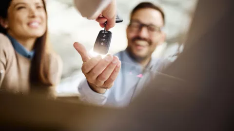 Cambio de propietario de auto en CDMX 2025