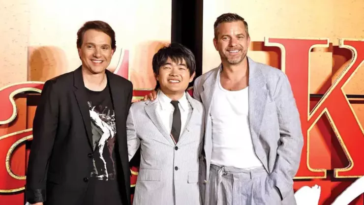 Ralph Macchio se rinde ante México en la premiere de ‘Karate Kid: Leyendas’