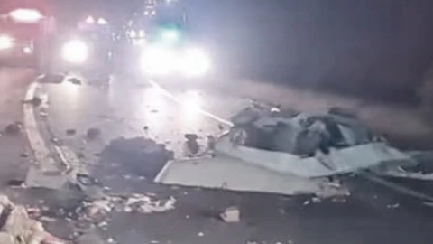 Trágico accidente en carretera Durango-Zacatecas: Mueren 14 tras choque entre tráiler y camioneta de pasaje HOY 1 de julio