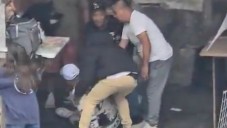 Captan momento exacto de balacera en Centro Histórico que dejó un muerto y 2 lesionados.