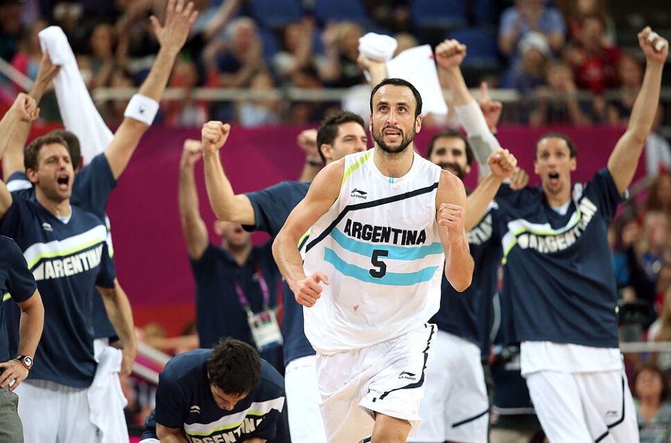 Ginóbili fue campeón Olímpico con Argentina