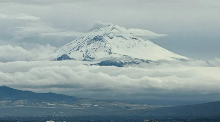 Cuáles-son-los-mejores-lugares-para-ver-el-volcán-Popocatépetl-nevado