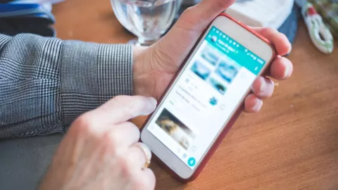 Los risgos de usar WhatsApp IA para el trabajo