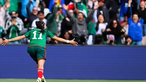 Jackie Ovalle festeja gol con México en Copa Oro W