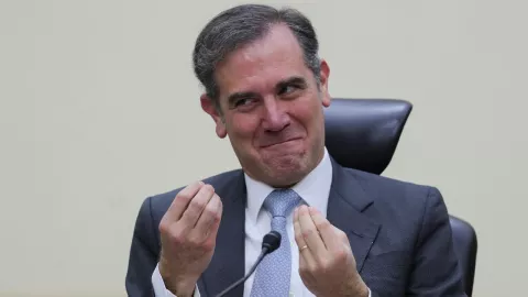 Esto es lo que recibirá Lorenzo Córdova de compensación tras salida del INE