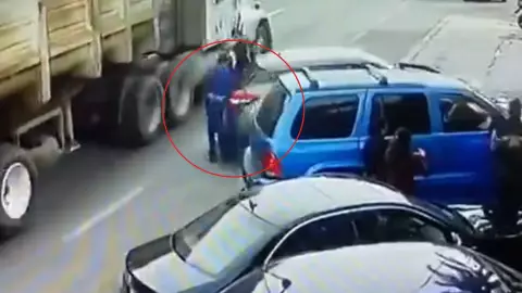 mariachi atropellado.jpg