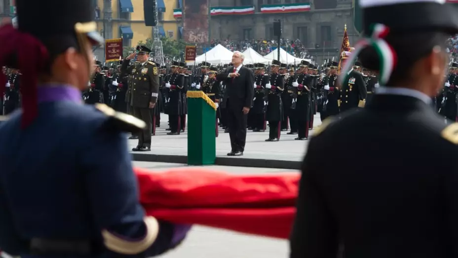 desfile-militar-preparacion-soldado-como-es