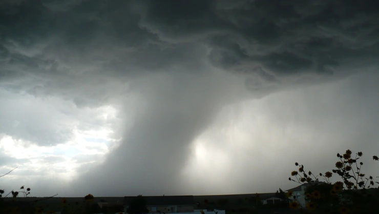 Qué hacer en caso de un tornado y cuáles son las recomendaciones a seguir