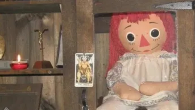 Muere repentinamente el cuidador de la muñeca Annabelle.