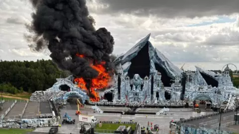incendio tomorrowland 2025
