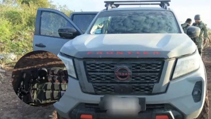 Hallan camioneta robada con armas, en Navolato