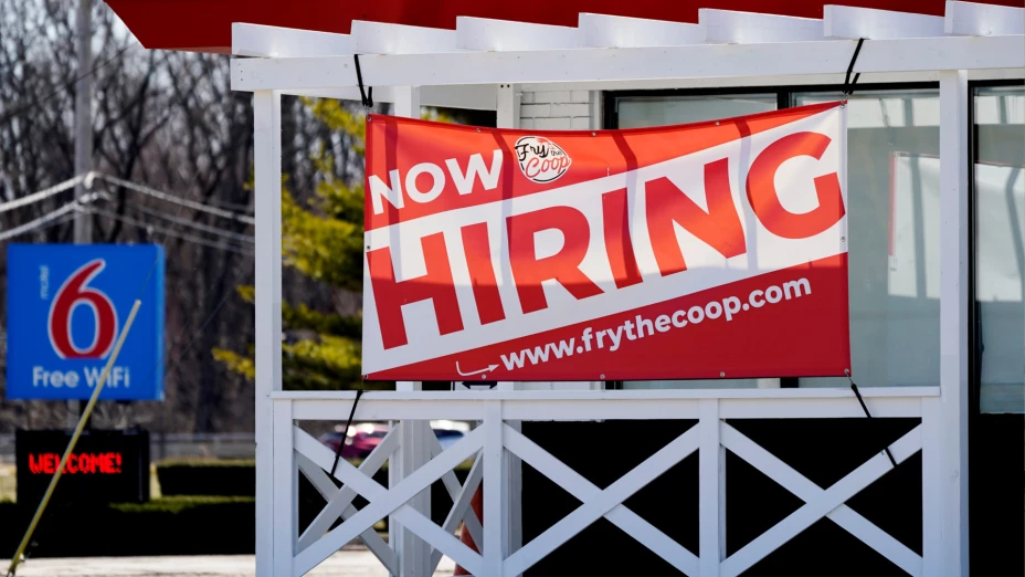 Anuncio de contrataciones para un restaurante en Illinois