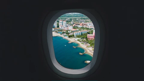 Vuelos en el aeropuerto internacional de Puerto Vallarta hoy 31 de julio 2025.jpg