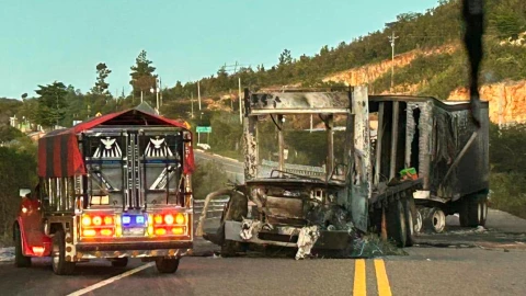 Tráiler calcinado Comitán