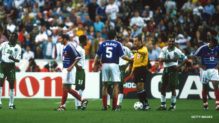 Arturo Brizio expulsa Zinedine Zidane