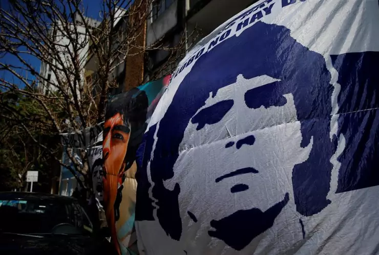 Diego Armando Maradona sería homenajeado en La Plata