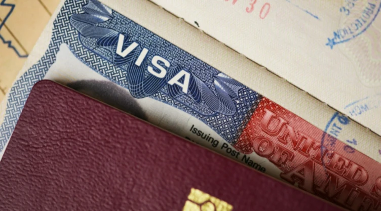 Personas con visa americana podrían pagar 15 mil dólares como fianza al entrar a EU