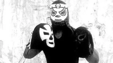 Luchador muerto