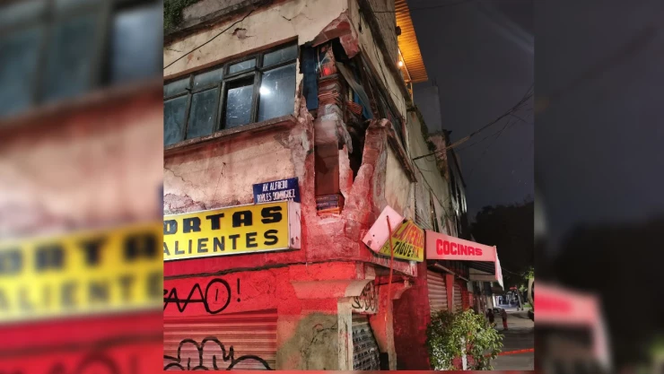 fachada_edificio_desgaje_calzada_misterios