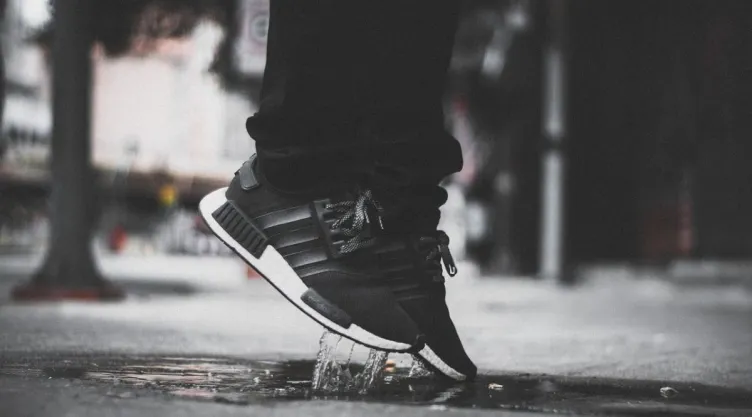 /estilo-de-vida/seca-rapido-bien-tenis-no-huelan-mal-tiempo-lluvias