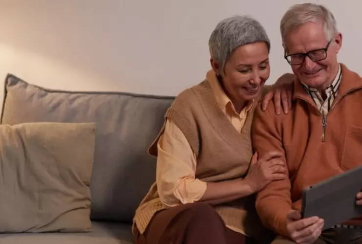 adultos mayores tramites