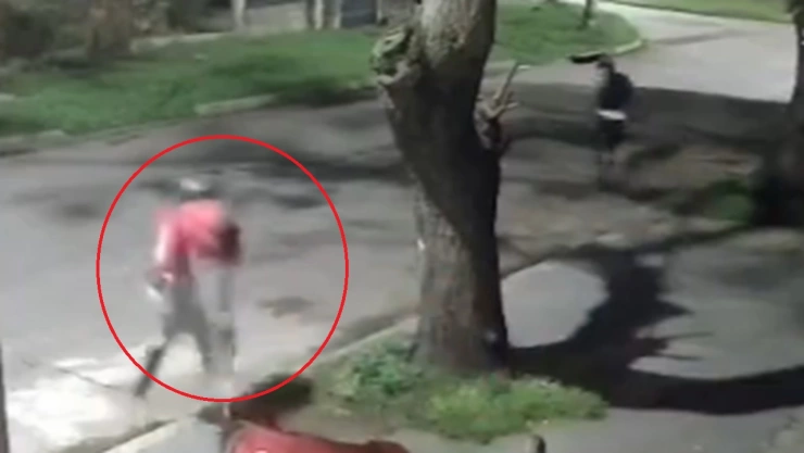 Repartidor se defiende de presuntos delincuentes con un MACHETE