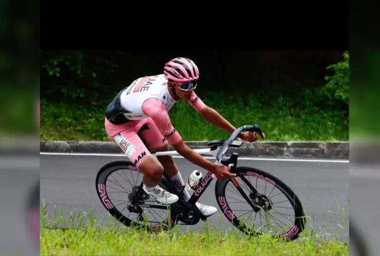 Isaac del Toro en Giro de Italia 2025 Fecha y hora de etapas 19, 20 y 21.jpg