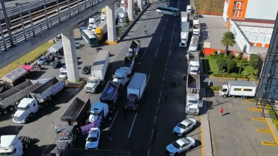 Cierre total en la carretera Apizacoñ-Tlaxco hoy 25 de noviembre de 2025