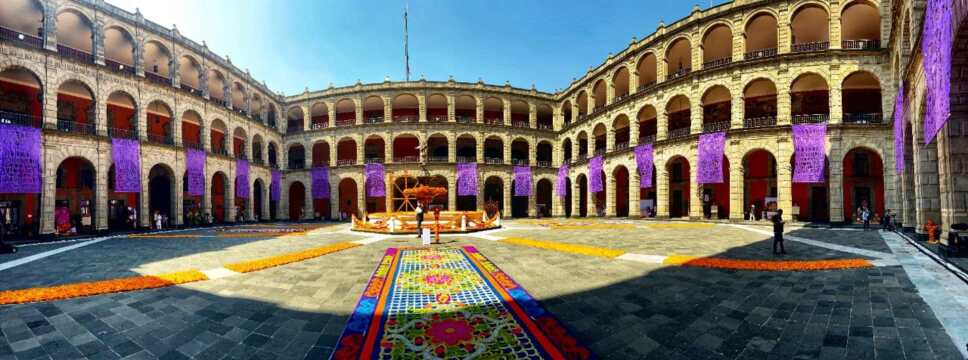 altares-palacio-nacional-amlo.jpg