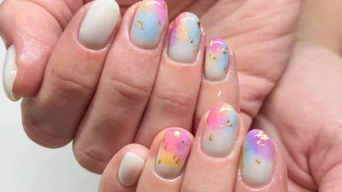 uñas acuarela para 14 de febrero