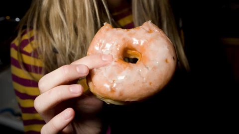Krispy Kreme te dará una dona gratis el 2 de junio si muestras un requisito