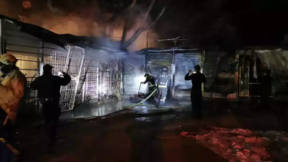 incendio locales plaza del Estudiante.jpeg