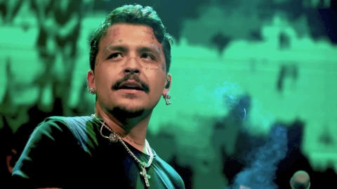 ¿Se peleó con Cazzu? Christian Nodal borra todas sus fotos en Instagram.jpg