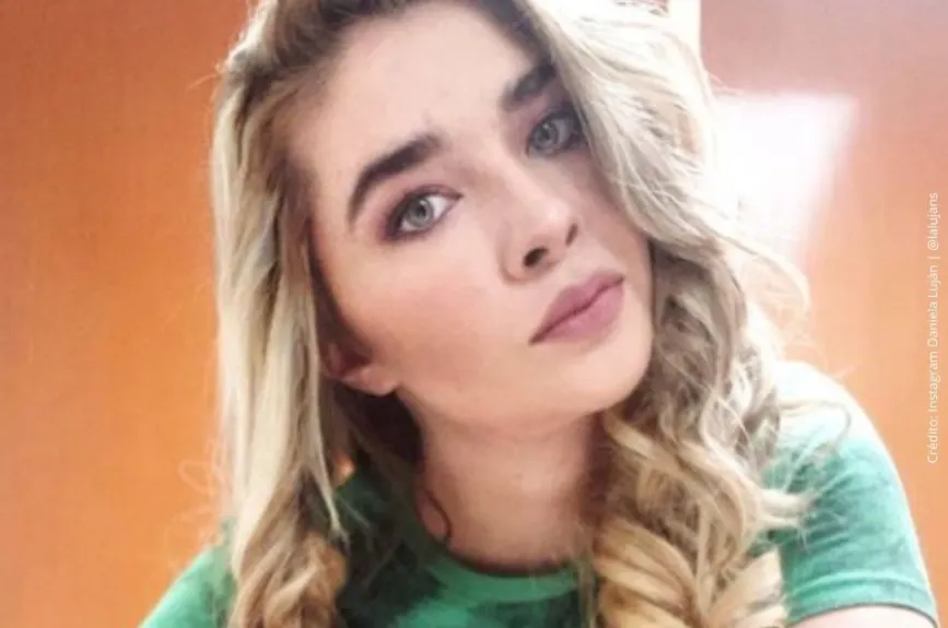 Daniela Luján.