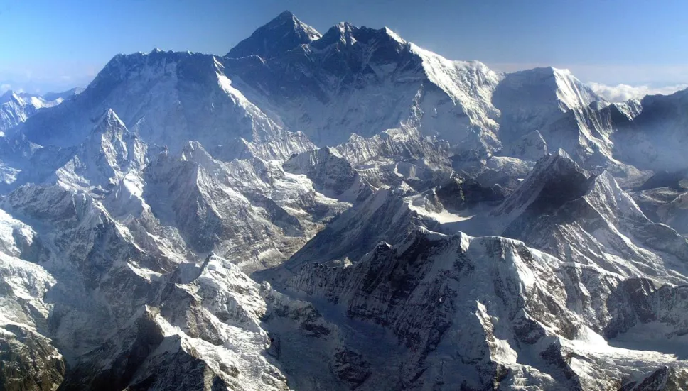 Mueren 5 mexicanos en accidnete de un helicóptero en el Everest