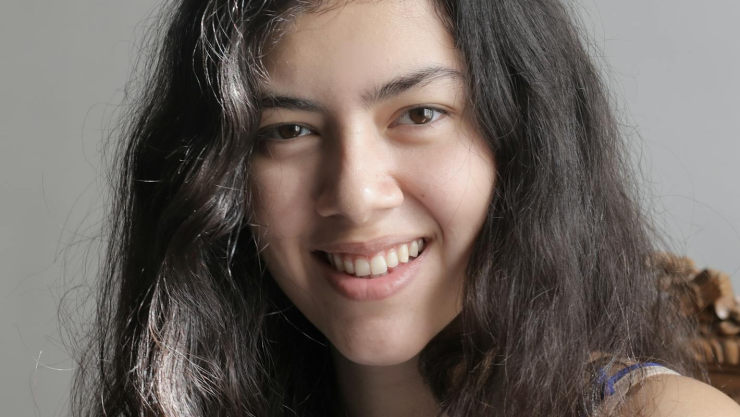 Qué significa que una mujer no se maquille, según la psicología