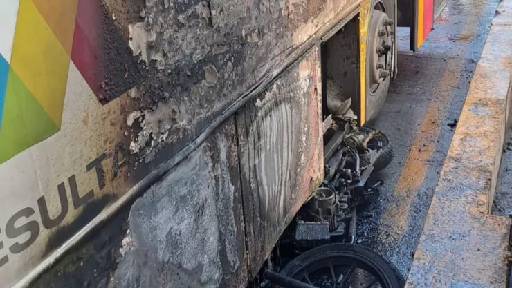 accidente en Mexibús provoca incendio de unidad