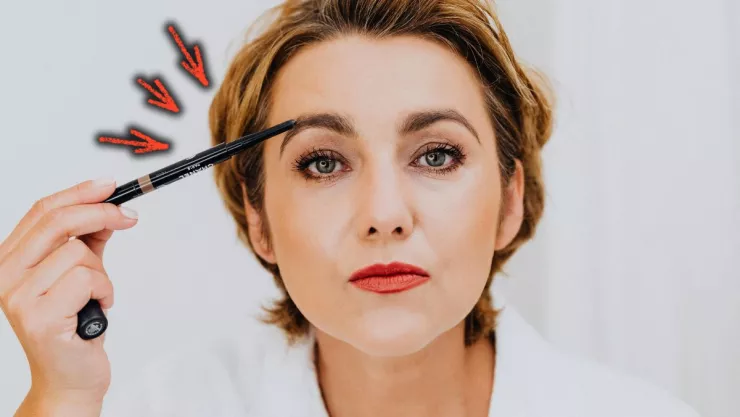 /estilo-de-vida/lograr-efecto-microblading-lapiz-de-cejas-5-pasos