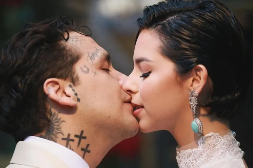 Angela Aguilar y Nodal (6).jpg