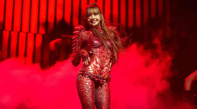 Lisa de BLACKPINK podría presentarse durante la Copa Mundial de la FIFA 2026