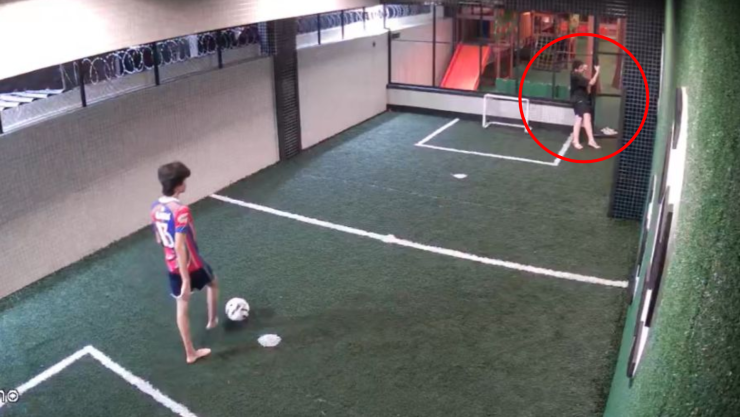 Adolescente se electrotuca en Maceió Brasil