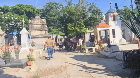 Panteón San Juan Nepomuceno tiene tumbas antiguas en Culiacán