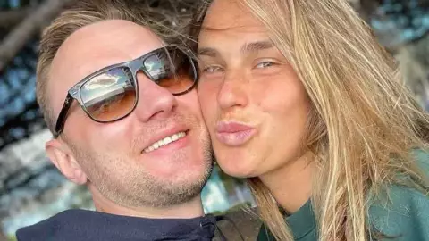 La tenista Aryan Sabalenka sufre terrible pérdida, muere su novio Konstantin Koltsov exjugador de la NHL.jpg