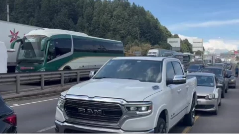 Bloqueo-en-la-Toluca-México-ejidatarios-exigen-indemnización