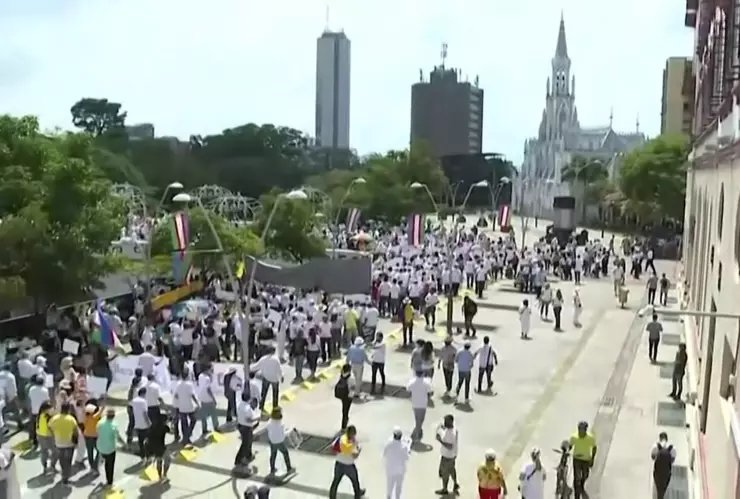 cali colombianos marchan por la paz.jpg
