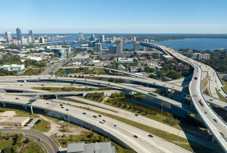 Vista aérea de autopistas Florida
