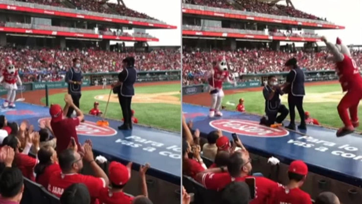 Piden matrimonio en estadio de béisbol.