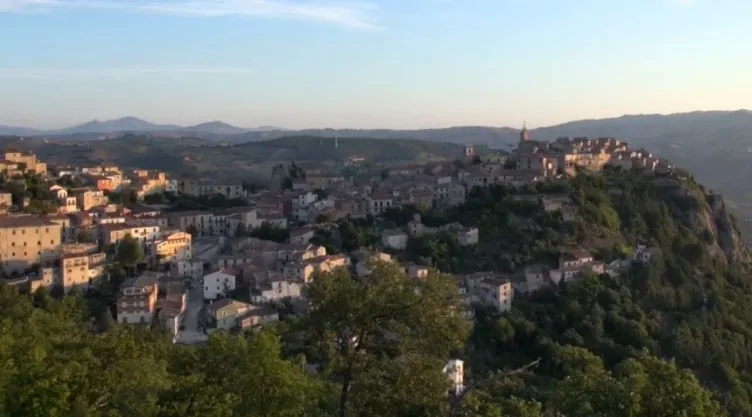 pueblo-italia.jpg