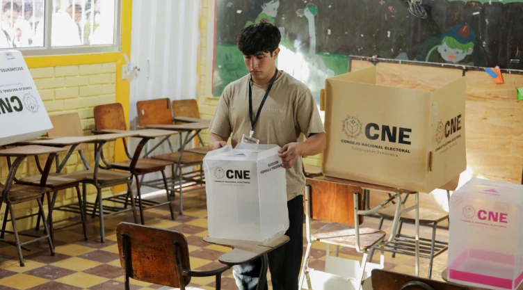 Casilla electoral en Honduras del 30 de noviembre de 2025.